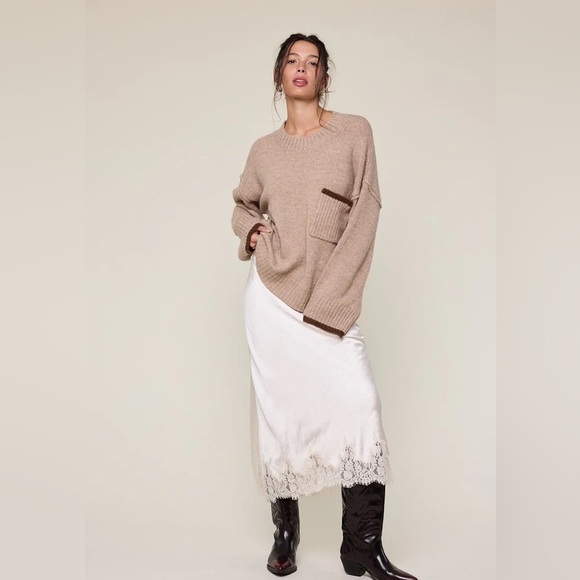 Lace hem Slip skirt - Picture 3 of 6